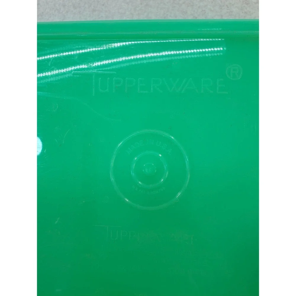 Vintage Tupperware Green Rectangular Storage Container 794-8 with Mint Lid USA